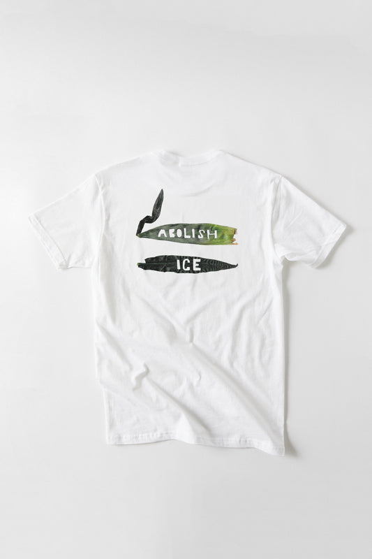 De La Tierra T-Shirt Maebh Aguilar